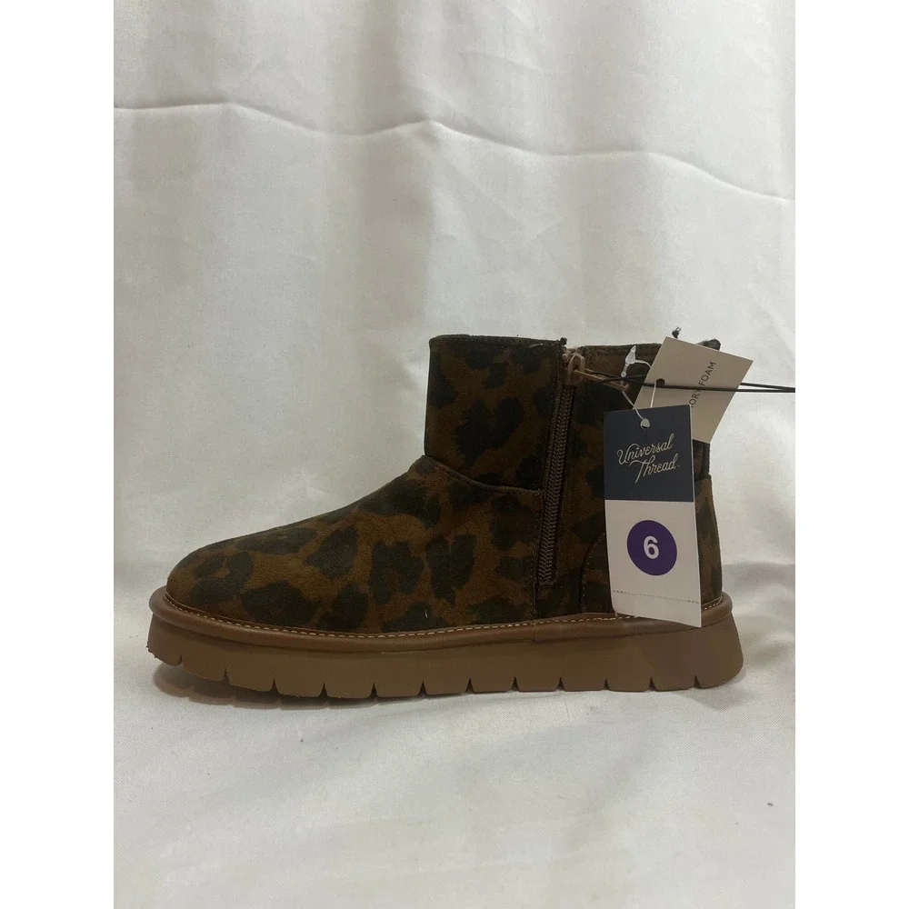 Universal Thread Leopard Print Ankle Boots Brown Animal Print Memory Foam Size 6
